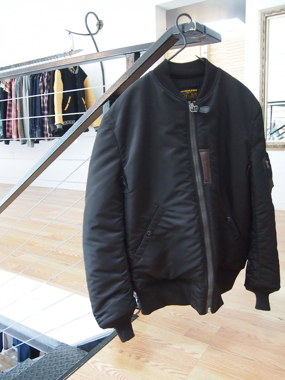 LAの人気#1-7-1200