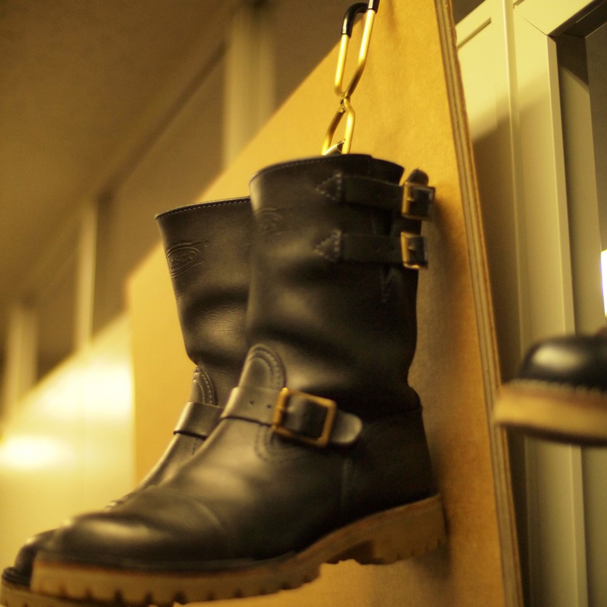 ブーツハンガー-1-1200