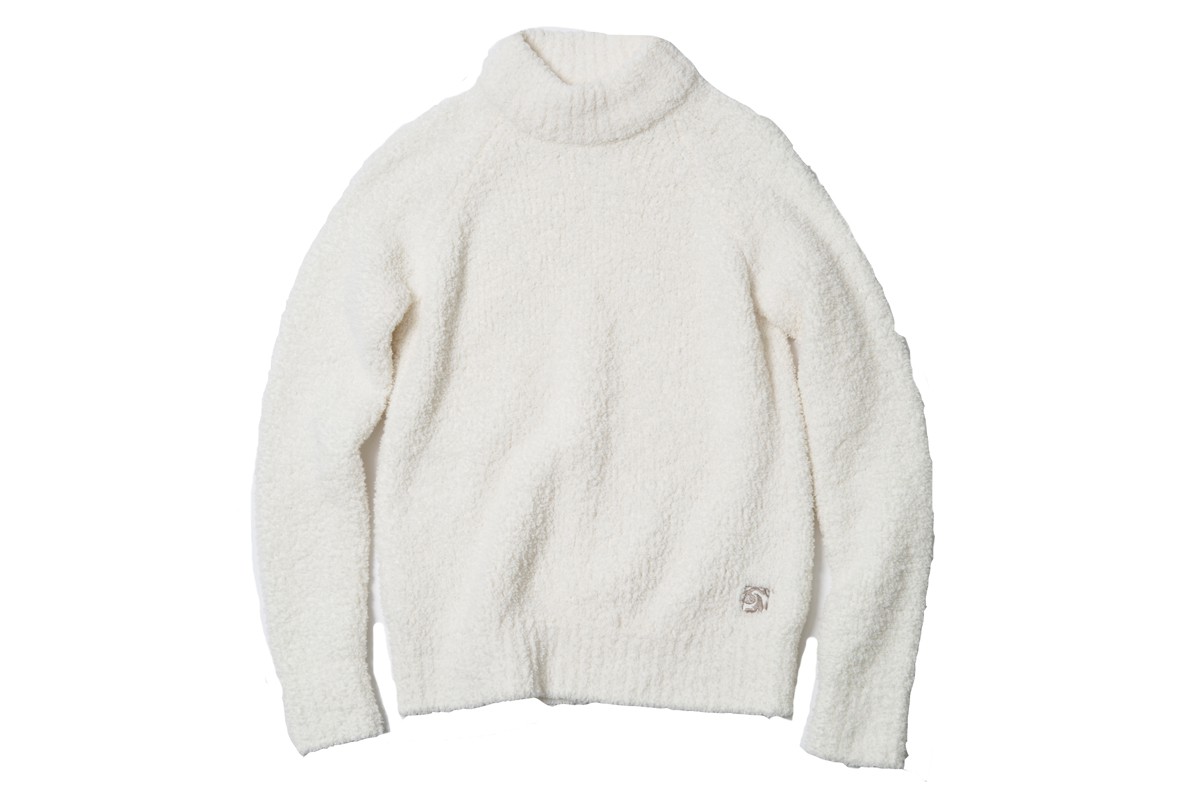 ハイネックニット