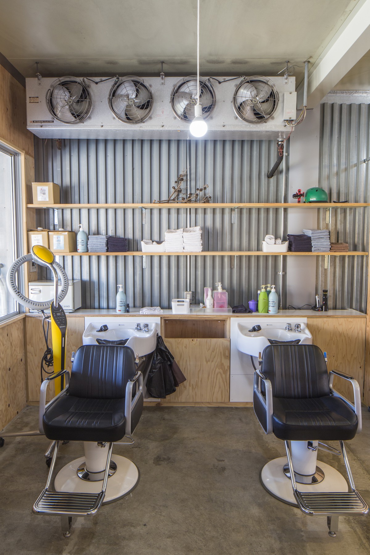 04美容室R9A4443_TasPark_AO