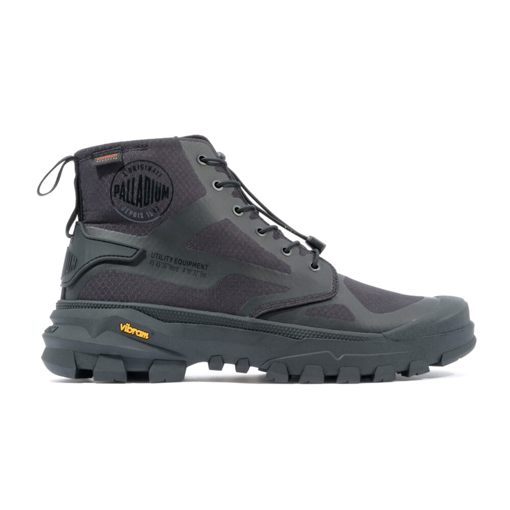 パラディウムの防水ブーツ「PALLARIDER CUFF WP+」。雨の日や過酷なシーンにも耐える高機能モデルで、防水性・耐久性を重視したアウトドアや通勤に最適な一足。