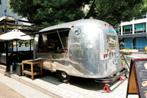 おしゃれスポットの代名詞「トラベル・トレーラー」のあるカフェが熱い！