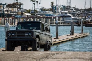 “旧い顔でも中身は最新”なクルマがアメリカで人気です。【アーリーブロンコ】