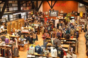 ROBIN JEANS BUG（山形）