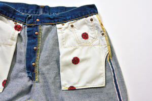 【ブルーナボイン(BRU NA BOINNE)の傑作ジーンズ】2本のジーンズを接合させた斬新なカスタム技法。