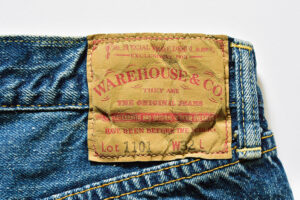 【ウエアハウスセカンドハンド(WAREHOUSE 2NDーHAND)の傑作ジーンズ】新品で買える極上の古着という秀逸さ。
