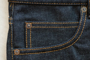 【ブルーブランケットジーンズ(BLUE BLANKET JEANS)の傑作ジーンズ】コレクター設立のイタリア発ブランド。