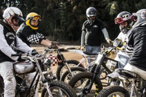 レーサーの血が騒ぐバイク「フラットトラッカー」って何だ?