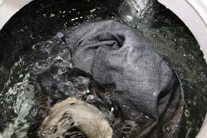 最初が肝心！ 新品ジーンズ（デニム）と２回目以降の洗濯機を使った正しい洗い方。