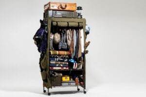 収納のない部屋でもこれで完璧! 「BasShu」のユーティリティキャビネットはクローゼット並みの収納力。