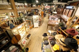 アリゾナフリーダムの世界観が函館に！ 「インディアンバレーロード」なら直営店並みのセレクトで大満足。