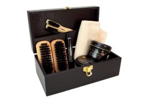 新社会人に!就職祝いに! 最高のシューケアのために、最強のケアグッズセットを。