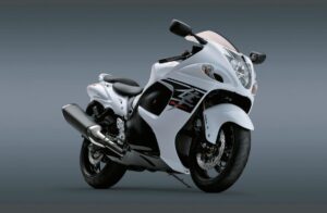 「SUZUKI（スズキ）」の歴代バイクと代表作「ハヤブサ」とは？