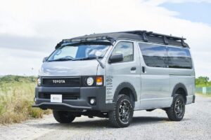 ハイエースもリフトアップしたオフローダーが最旬スタイル！