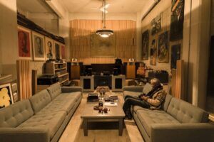 【リノベーション倉庫⑤】100年以上の歴史を刻む「ザ・リアルマッコイズ」本社。｜兵庫・神戸