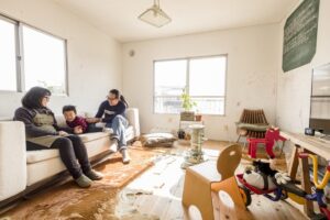 【お手本にしたい家作り】築40年の廃屋を自分たちで改装したミリタリーテイストの家。