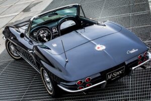 アメリカン・スポーツカーの名車として名高い、2代目コルベットC2型とは?