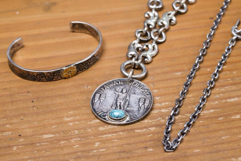 正しく磨いてる? 磨くほどに光り輝く、シルバーメインテナンスの極意。