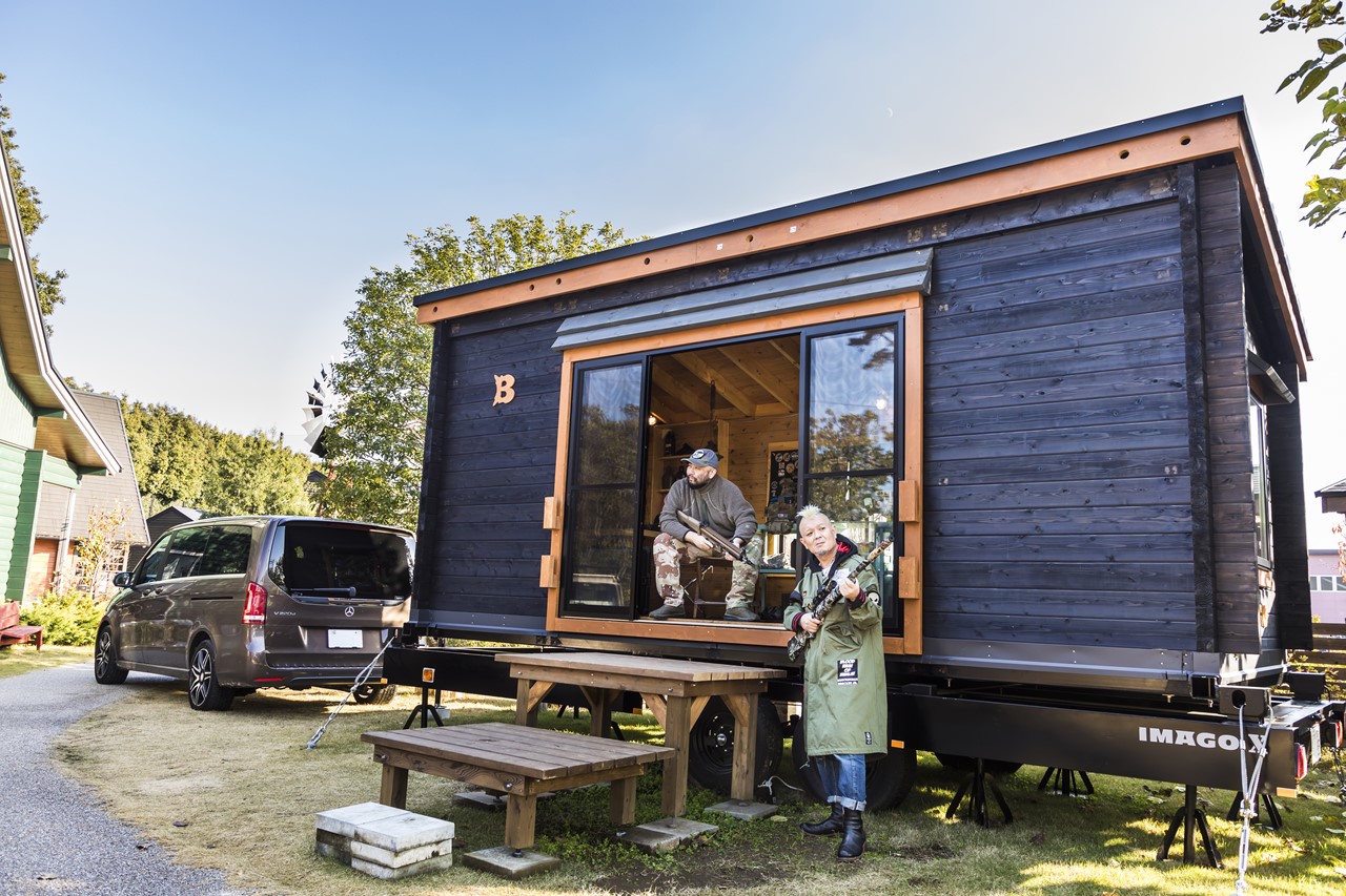 前代未聞のBESSの移動する小屋 、アナタならどう使う？｜BESS