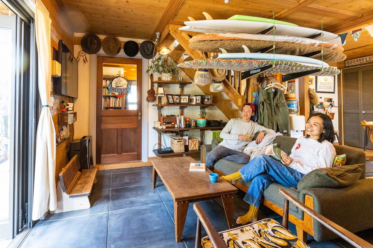 海を感じながら暮らす丘の上のビーチハウス。｜BESS