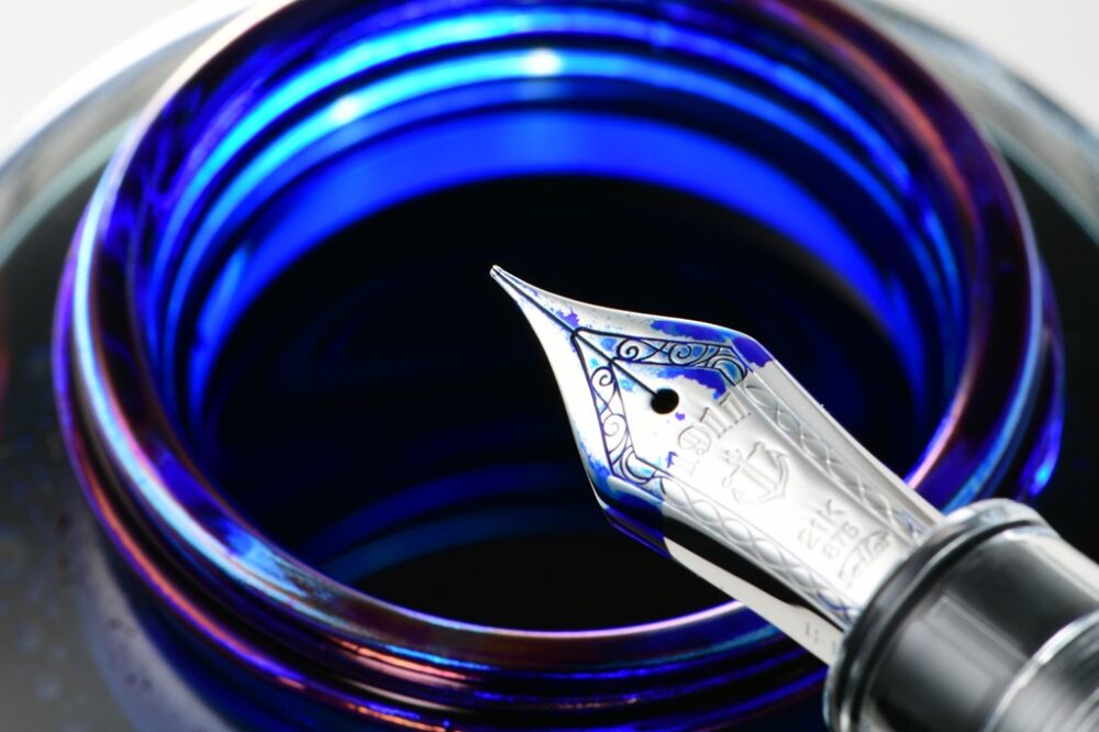 万年筆インクの種類・使い方・入れ方・お手入れ方法の基本。【保存版】