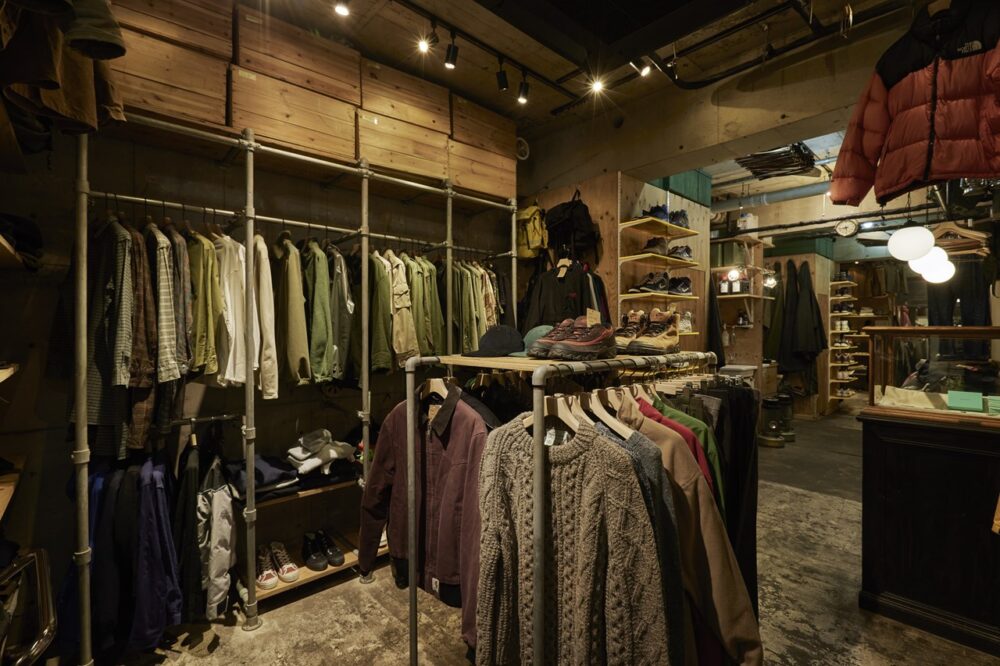 タウンユースが豊富! 新旧、国籍を問わないミリタリーショップ「hallelu」|東京・上目黒