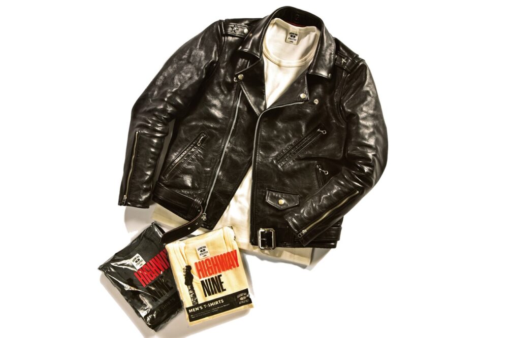 最適な着丈を持つ革ジャン用のTシャツ、あります。