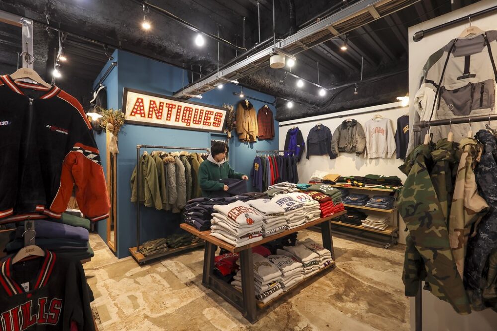 トレンドから王道まで！ 町田の「ステップアヘッド」。【最新東京古着店案内】