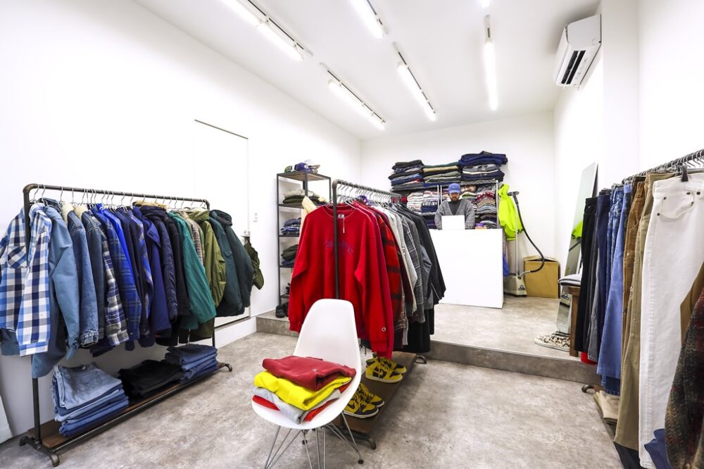 少し尖ったセレクトで魅せる！ 下北沢の「シノ」。【最新東京古着店案内】