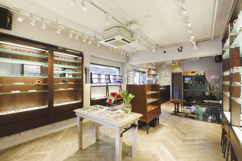 「ザ パークサイドルーム」で見つける、“ちょいクセ”メガネ7選。|東京・吉祥寺