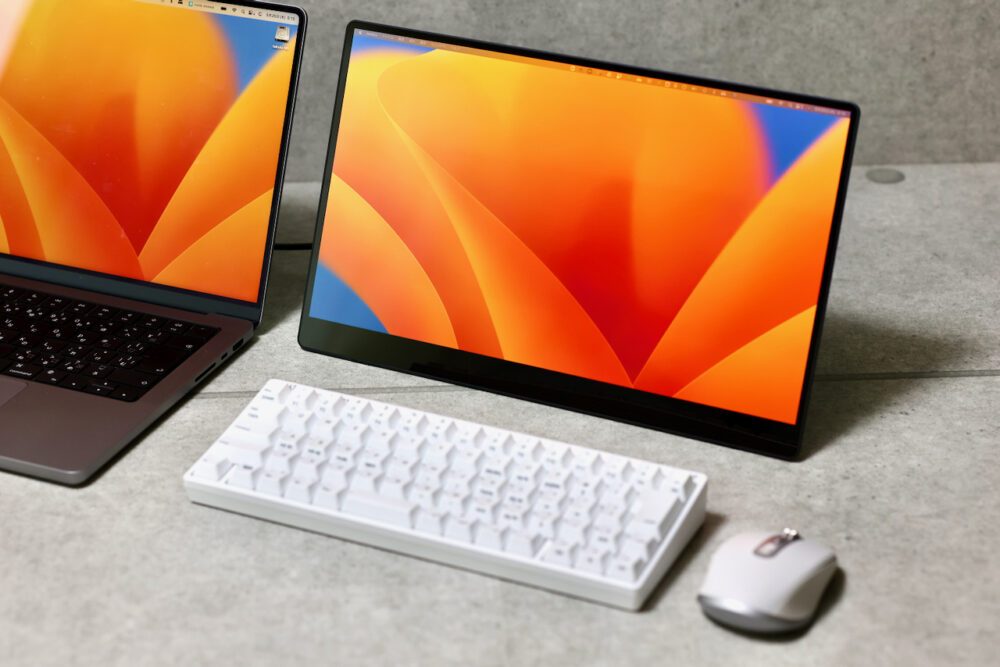 モバイルサブモニターに革命。PFUから第3の製品『RICOH Light Monitor』登場！【速報】