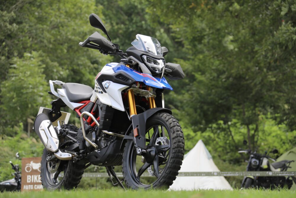 BMWのGSアドベンチャー末弟、野外フェス会場に登場!【NAC2023展示車両その2】